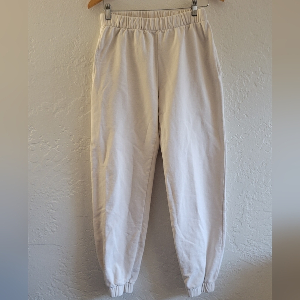 Brandy Melville Boyfriend Sweats Size Small
